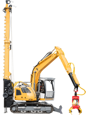 Moderner Kombi-Yarder Moderner Kombi-Yarder-Forstmaschine auf weißem Hintergrund