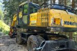 Mobilbagger Komatsu PW200-7 mit WOODY WH6